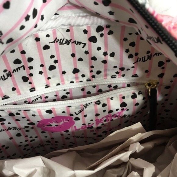 NWT BETSEY JOHNSON FLORAL QUILTED WEEKENDER BAG COTTAGECORE TRAVEL VACATION‎ - Picture 9 of 13